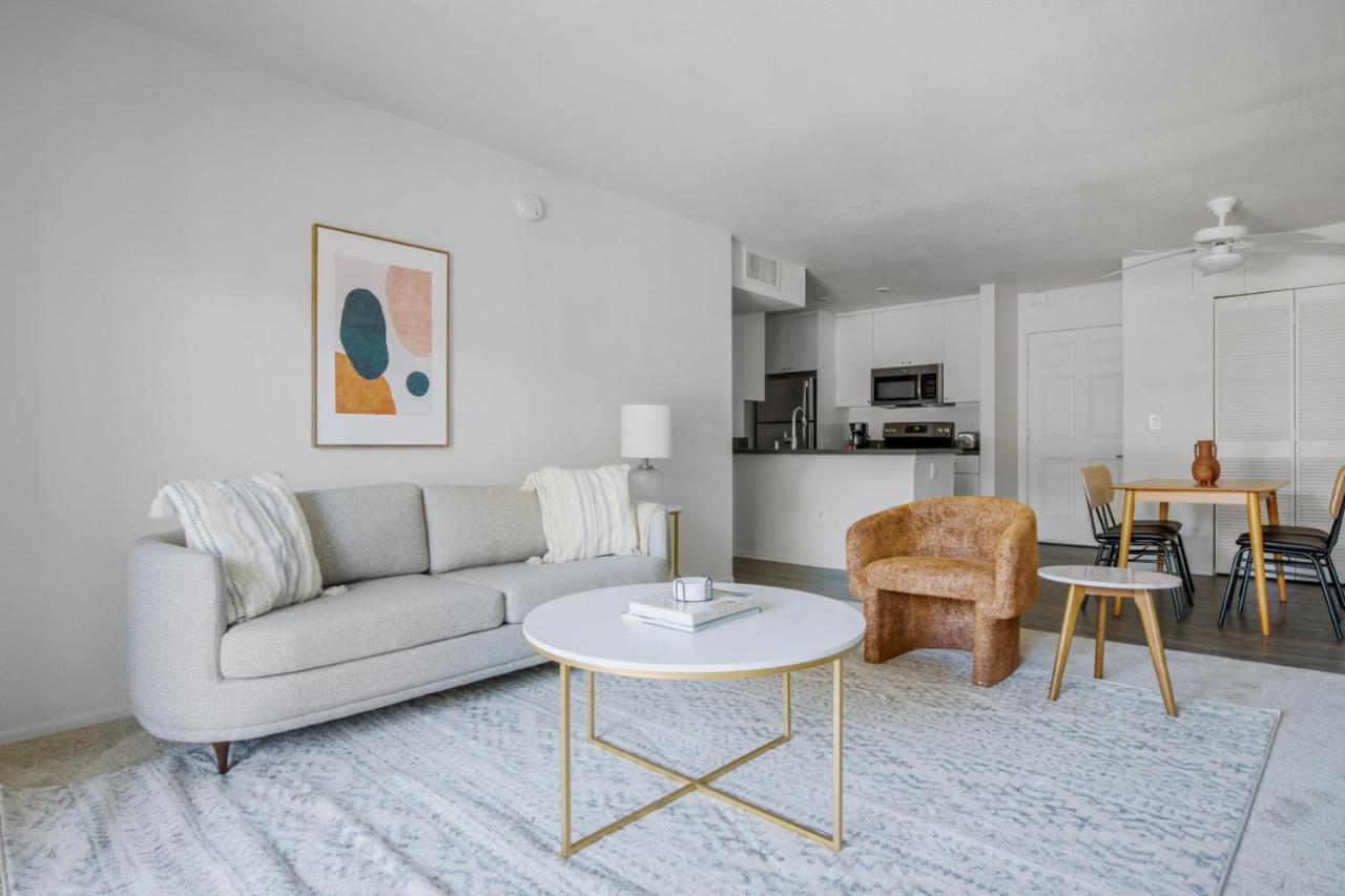 Burbank 1br W Wd Pool Gym Nr Wf Tj Lax-720 * Los Angeles