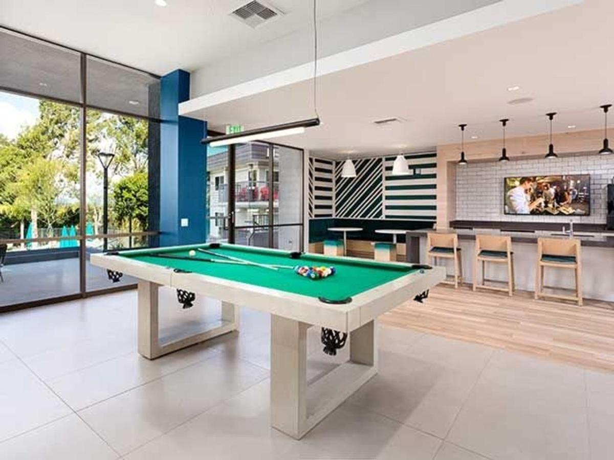 Burbank 1br W Wd Pool Gym Nr Wf Tj Lax-720 Apartment Los Angeles